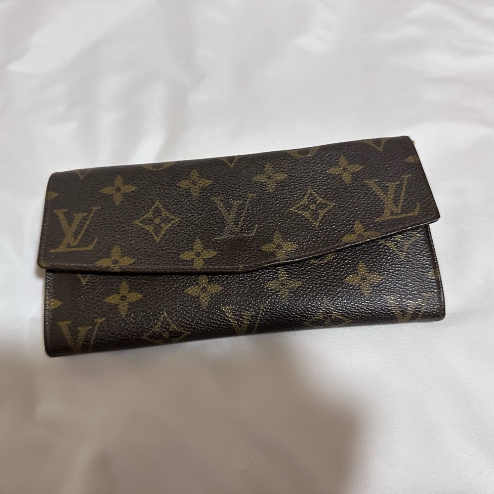 Louis Vuitton Brown Monogram wallet - with COA